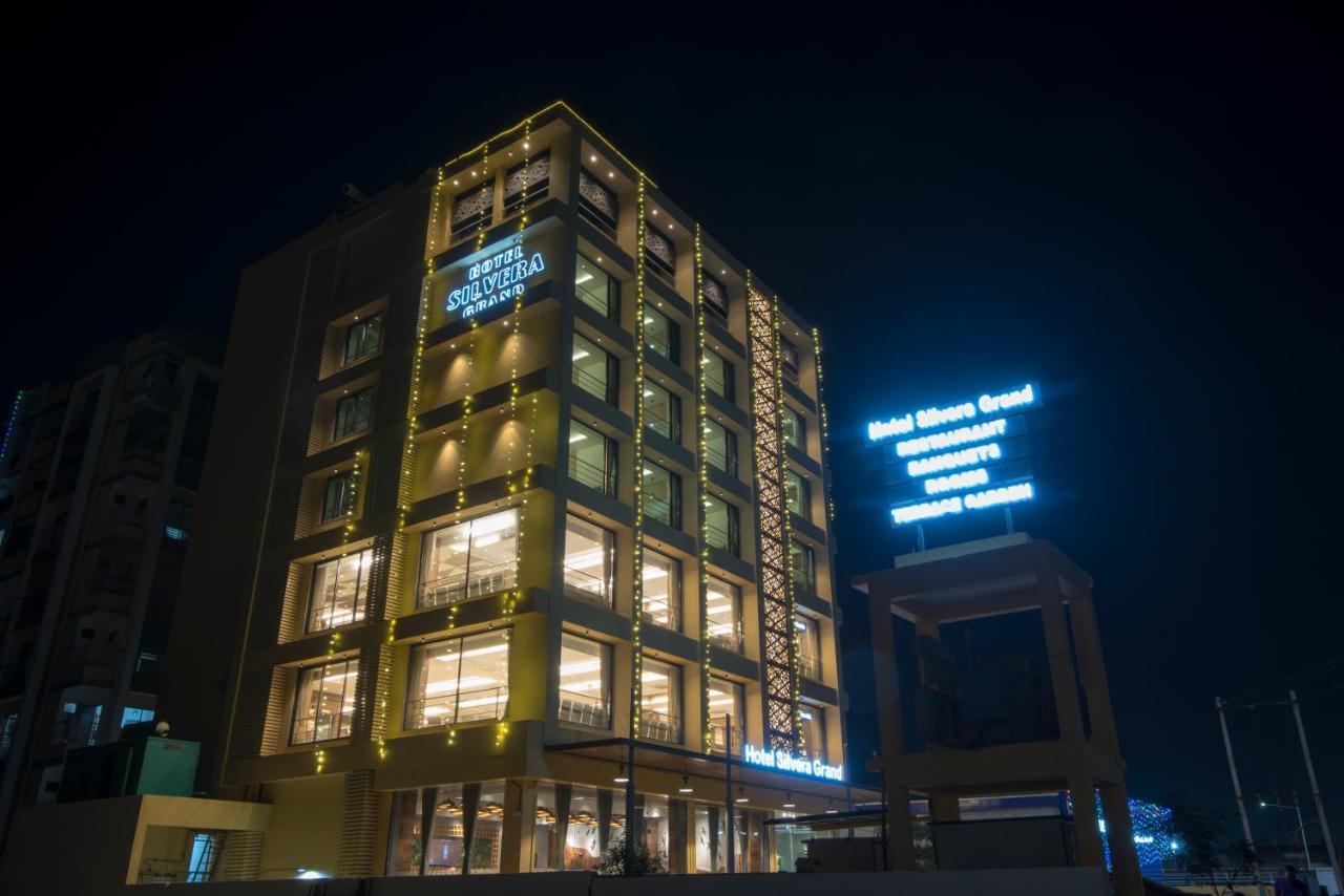 Hotel Silvera Grand Ahmadábád Exteriér fotografie